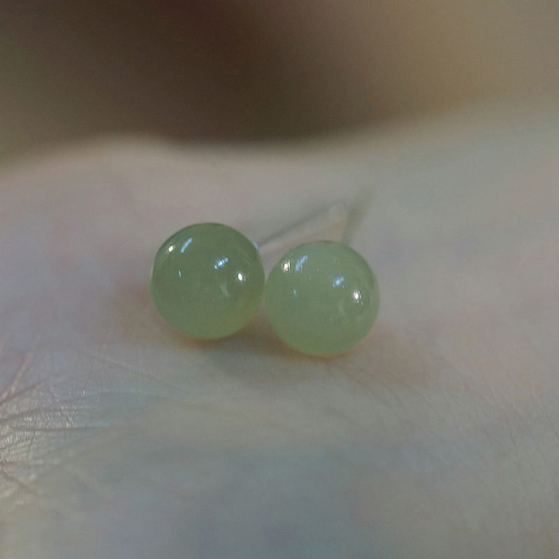 Jade-Inspired Stud Earrings - 图片 2